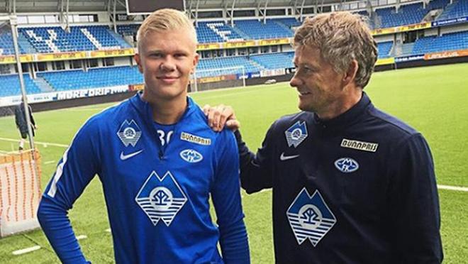 徐根宝：铜牌总比没牌好；希望上海能出现超过武磊的球员（徐根宝：铜牌胜于无牌，盼上海涌现超越武磊的新星）