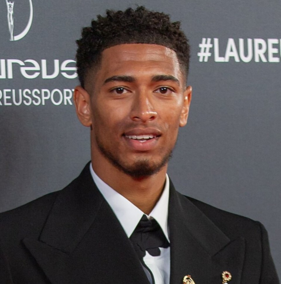 罗马诺：曼联3000万可签加拉格尔 意甲名将进入引援视野（罗马诺：曼联或以3000万签下加拉格尔，意甲名将已纳入引援名单）