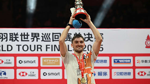 巴媒：若昂-戈麦斯的谈判有进展，曼联希望新年前能敲定交易（巴媒：若昂-戈麦斯谈判推进，曼联力争在新年前敲定交易）