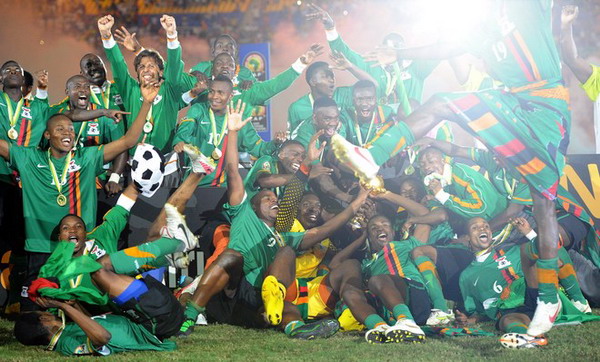 布达佩斯Major：大超发挥出色，绿龙13-5FaZe两战全胜（布达佩斯Major：大超神勇，绿龙13-5击败FaZe豪取两连胜）