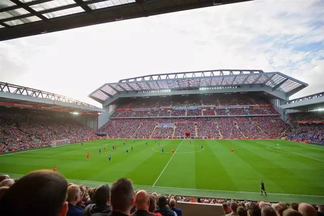 哈兰德4次英超对阵水晶宫都有进球，这四场交手曼城战绩3胜1平（哈兰德英超对阵水晶宫四战全进球，曼城取得3胜1平）