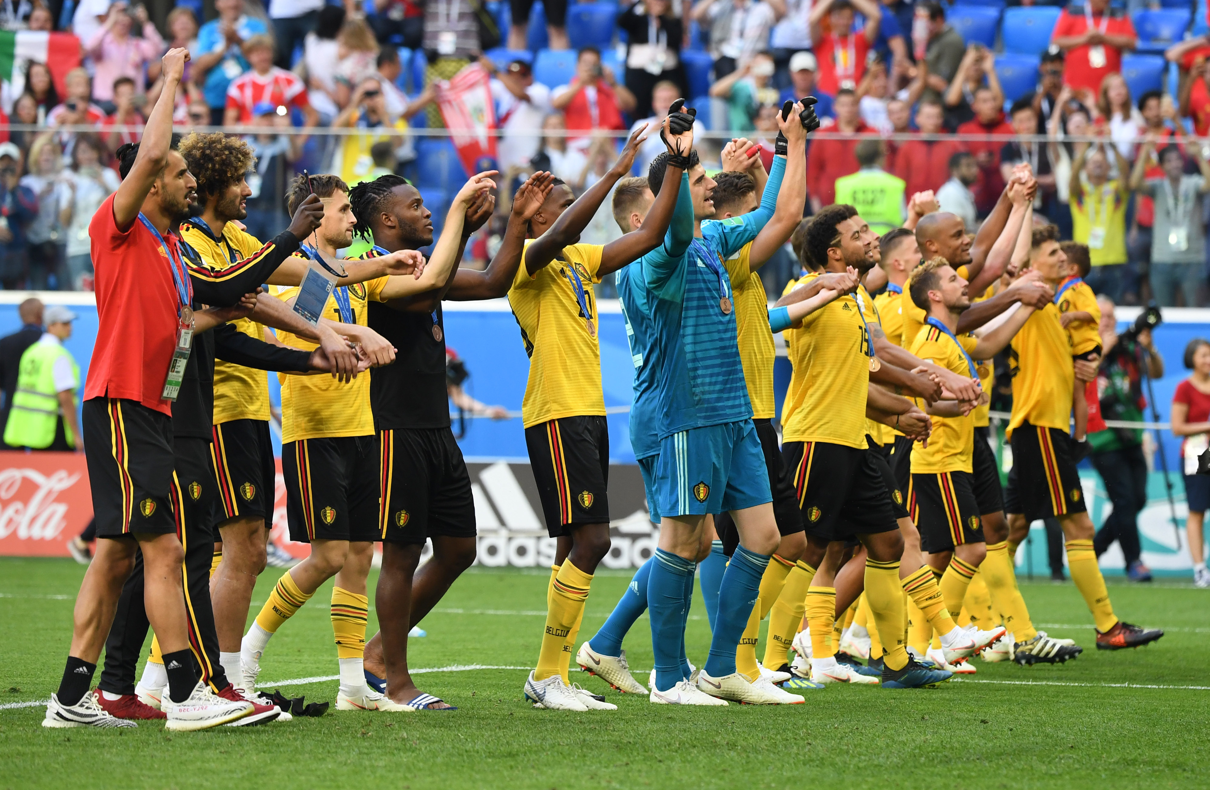 维尔茨在德国队6场1球2助攻，参与进球数与在利物浦16场持平（维尔茨为德国队6战1球2助，参与进球与在利物浦16场持平）