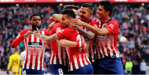 维拉力克曼城阿森纳，曼联利物浦你方唱罢我登场，或酝酿一场换帅抢亲交锋闹剧！（阿斯顿维拉连斩曼城与阿森纳，曼联利物浦轮番登场，换帅抢人大战一触即发？）