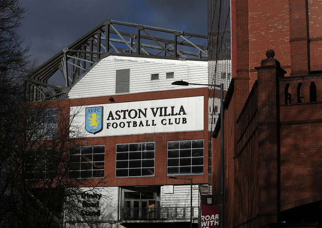 荷甲半场：范德霍恩争议破门，乌德勒支暂1-0埃因霍温（荷甲半场战报：范德霍恩争议进球，乌德勒支暂时1-0领先埃因霍温）